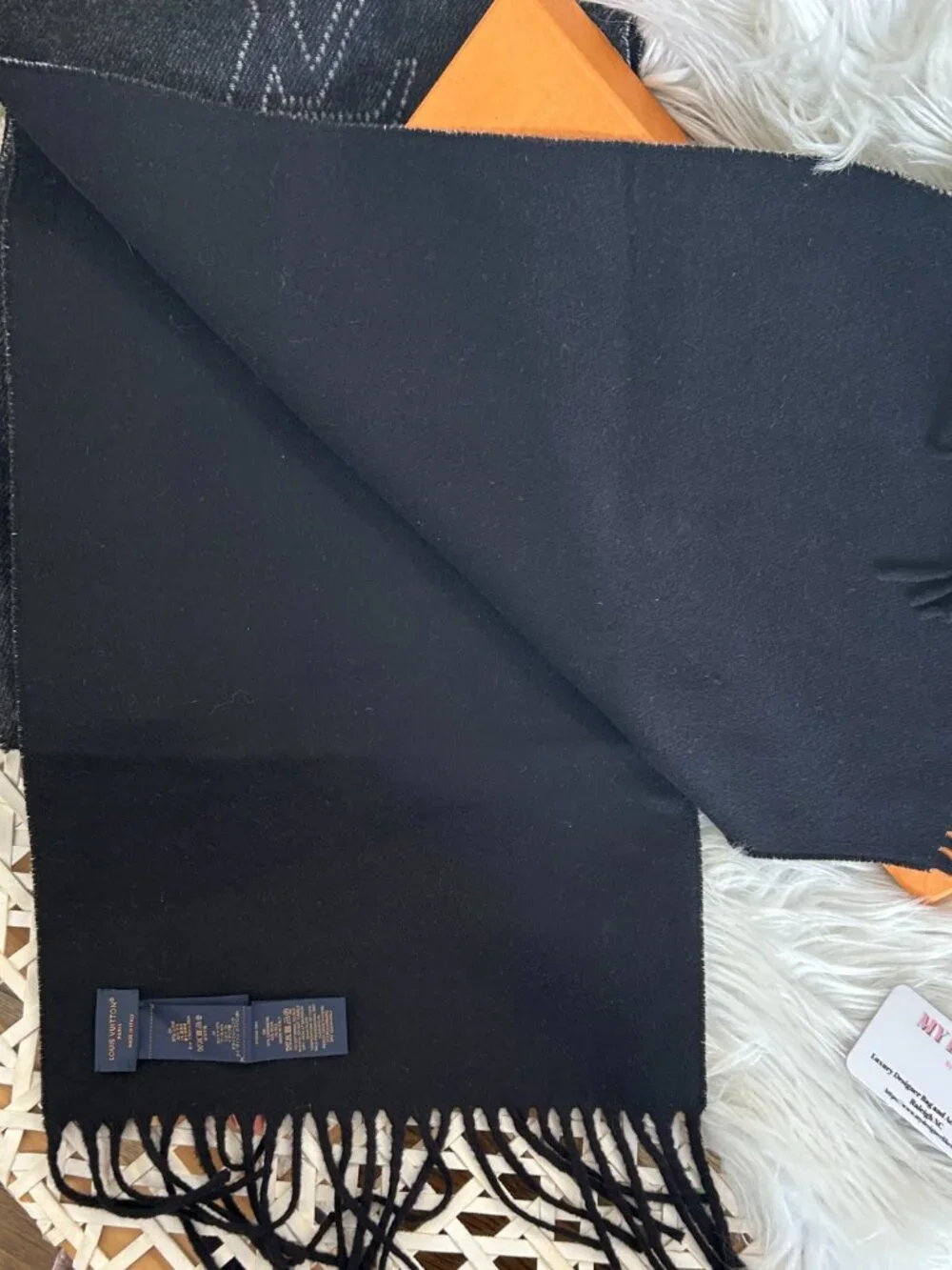 Louis Vuitton Mahina Scarf